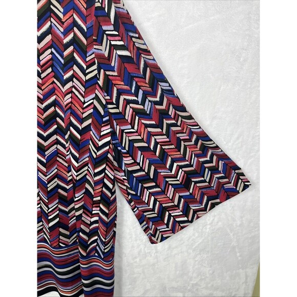 Chico's Women's Geometric Blouse Keyhole Cutout Multicolor Size 3 XL - Picture 3 of 7